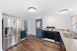 1135 Locust Ave, South Strabane, PA 15301 - Photo 7