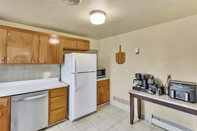 2537 N Lightwood Ave, Bethel Park, PA 15102 - Photo 17