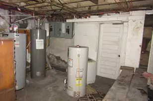 215 Anthony St, Pittsburgh, PA 15210 - Photo 37