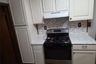 115 Woodrow Ct, Sharon, PA 16146 - Photo 9