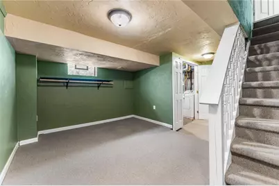 251 Crescent Pines Dr, Pittsburgh, PA 15147 - Photo 19