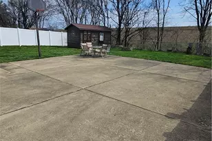 231 Lebanon Manor Dr, West Mifflin, PA 15122 - Photo 19