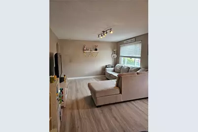 231 Lebanon Manor Dr, West Mifflin, PA 15122 - Photo 3