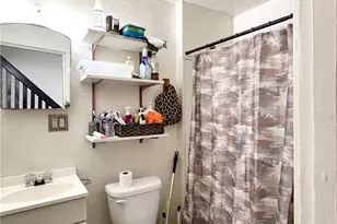 2410 Woodstock Ave, Pittsburgh, PA 15218 - Photo 23