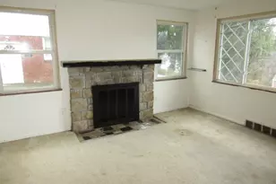 8041 Aber Rd, Pittsburgh, PA 15147 - Photo 7