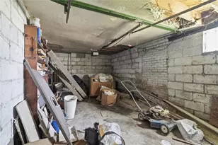 2150 Laketon Rd, Pittsburgh, PA 15221 - Photo 35