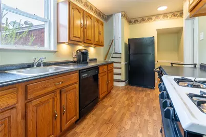 2710 Philadelphia Ave, Pittsburgh, PA 15216 - Photo 11