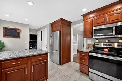 1369 S Hermitage Rd, Hermitage, PA 16148 - Photo 15