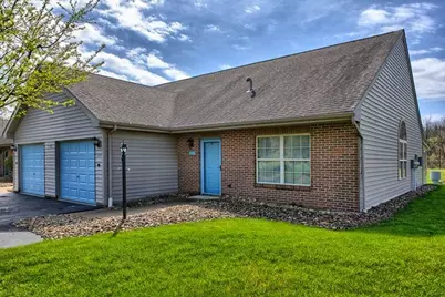 216 Draw Bridge Ct, Hempfield Township, PA 15601 - Photo 3