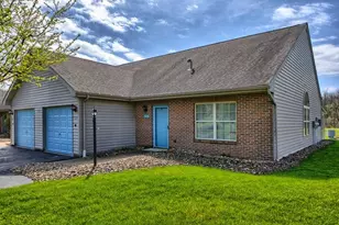 216 Draw Bridge Ct, Hempfield Township, PA 15601 - Photo 3