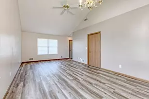 216 Draw Bridge Ct, Hempfield Township, PA 15601 - Photo 9