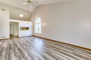 216 Draw Bridge Ct, Hempfield Township, PA 15601 - Photo 7