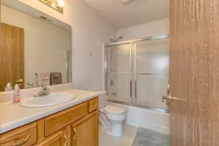 216 Draw Bridge Ct, Hempfield Township, PA 15601 - Photo 13