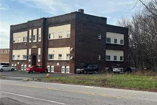 705 Thornton St, Sharon, PA 16146 - Photo 1