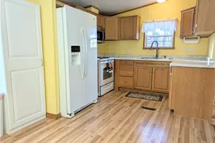 183 Round Top Cir, East Huntington, PA 15683 - Photo 5