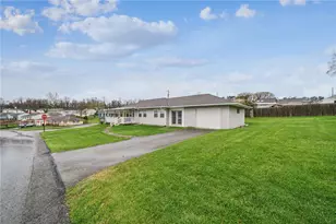 39 Forbes Dr, Latrobe, PA 15650 - Photo 23