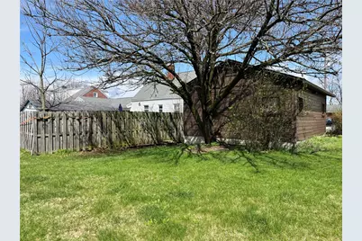 25 Andrews Ave, Hempfield Township, PA 15644 - Photo 3