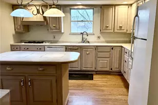 216 Carmella Dr, White Oak, PA 15131 - Photo 7