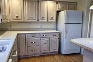 216 Carmella Dr, White Oak, PA 15131 - Photo 9