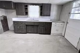 216 Carmella Dr, White Oak, PA 15131 - Photo 21