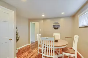 4700 Prescot Dr, Bethel Park, PA 15102 - Photo 17