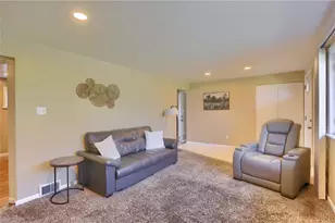 4700 Prescot Dr, Bethel Park, PA 15102 - Photo 13