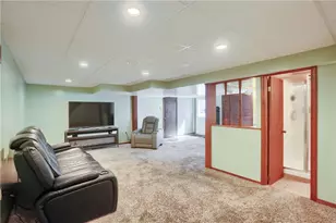 4700 Prescot Dr, Bethel Park, PA 15102 - Photo 35