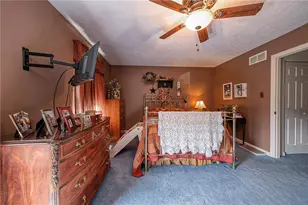 483 Cherryhill Dr, Cecil, PA 15017 - Photo 13