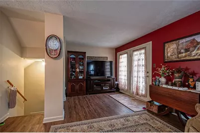 483 Cherryhill Dr, Cecil, PA 15017 - Photo 11