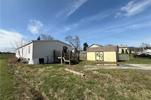 130 Fourth St, Conemaugh-Yough Townships, PA 15681 - Photo 3