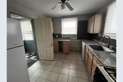 437 Desota St, East McKeesport, PA 15035 - Photo 9