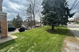 3102 Hazelhurst Ave, Pittsburgh, PA 15227 - Photo 37