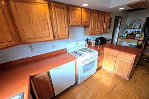 3102 Hazelhurst Ave, Pittsburgh, PA 15227 - Photo 7