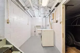 7890 Mark Dr, Pittsburgh, PA 15147 - Photo 21