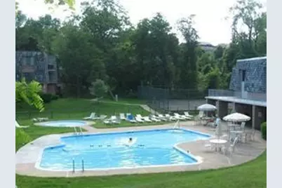 1515 Forest Green Dr, Moon/Crescent Twp, PA 15108 - Photo 11