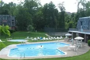 1515 Forest Green Dr, Moon/Crescent Twp, PA 15108 - Photo 11