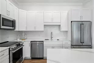 1 1st St, Oakmont, PA 15139 - Photo 9