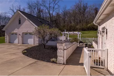 104 Angerer Rd, Cecil, PA 15317 - Photo 5