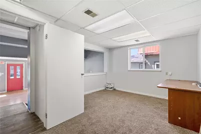 560 W Pike Street, Canonsburg, PA 15317 - Photo 13