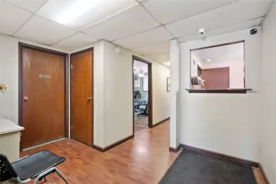 560 W Pike Street, Canonsburg, PA 15317 - Photo 29