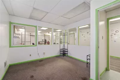 560 W Pike Street, Canonsburg, PA 15317 - Photo 23