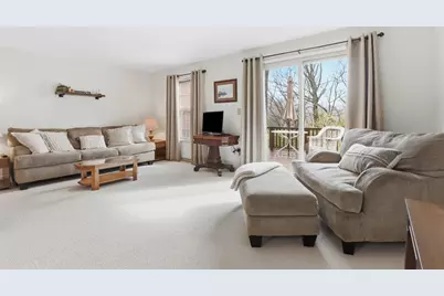 766 Windvue Dr, Robinson Twp, PA 15205 - Photo 5