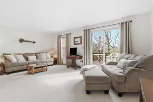 766 Windvue Dr, Robinson Twp, PA 15205 - Photo 5