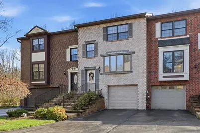 766 Windvue Dr, Robinson Twp, PA 15205 - Photo 1