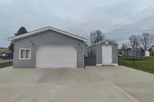 3959 Maple St, Hawthorne, PA 16230 - Photo 11