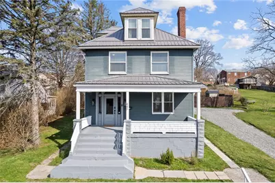 449 Elwyn Ave, Springdale Boro, PA 15144 - Photo 1