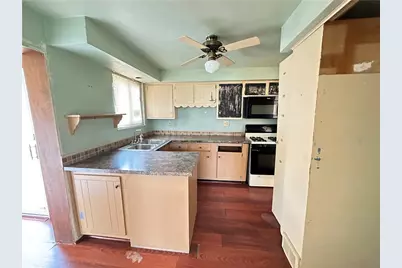 14 W Hillcrest Rd, Nottingham, PA 15330 - Photo 9