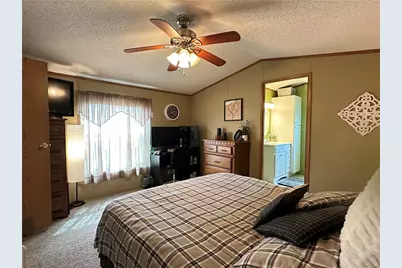 616 Amy Ln, Center Township, PA 16001 - Photo 35