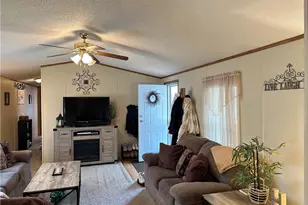 616 Amy Ln, Center Township, PA 16001 - Photo 21