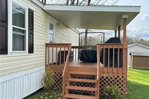 616 Amy Ln, Center Township, PA 16001 - Photo 9